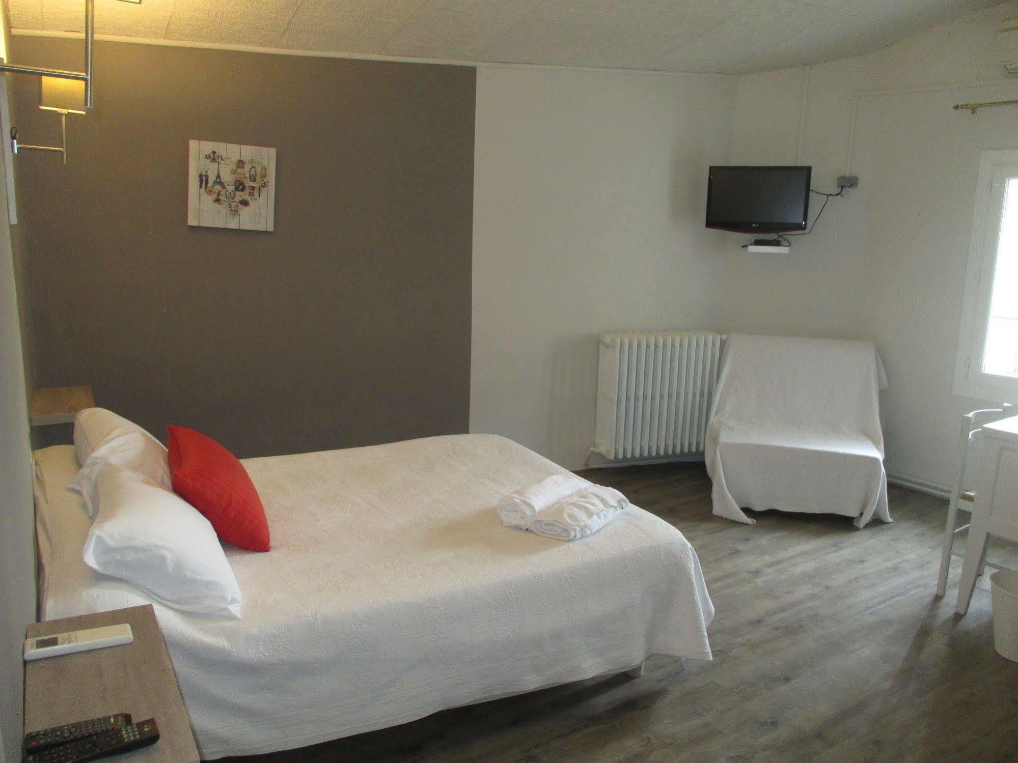 Saint Florent Hotel 2*